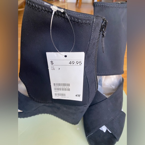 New H&M Black Faux Suede Platform Wedges 7 - Picture 6 of 6